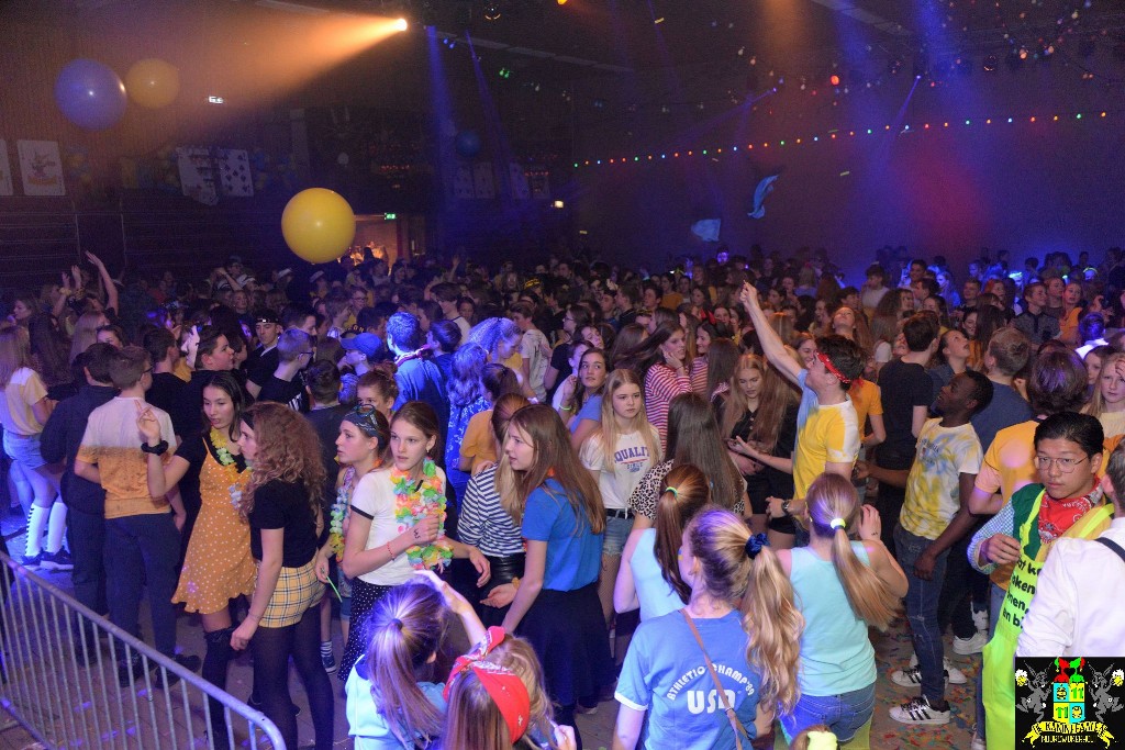 ../Images/Jeugddisco Kokkerhout bekent kleur 153.jpg